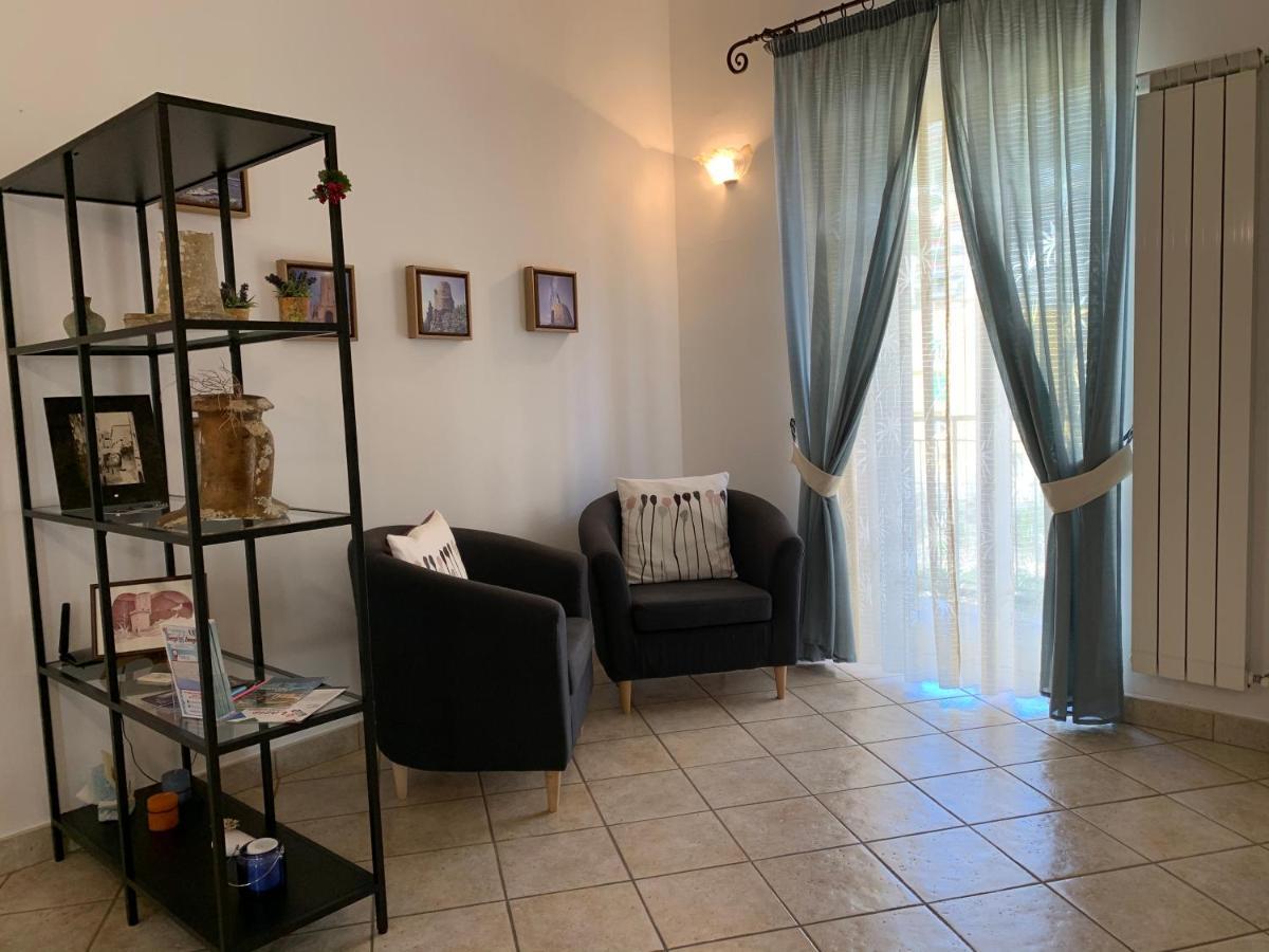 Delizioso Appartamento In Zona Centrale Formia Exterior foto